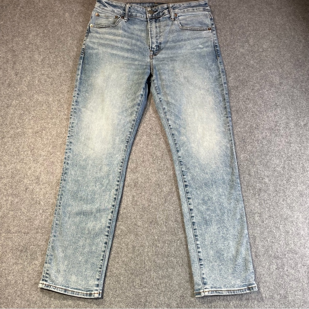 America Eagle Airflex+ Jeans Men’s Size 33x30 Light Wash Straight Leg Stretch